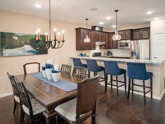 Entertaining kitchen and dining area