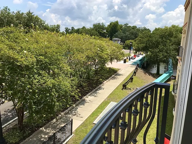 Stonehaven at Main Street — Photo 3