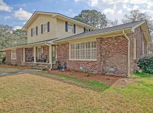 977 Fort Sumter Dr, Charleston, SC 29412