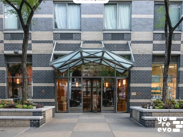 300 East 85th Street image 13 of 15