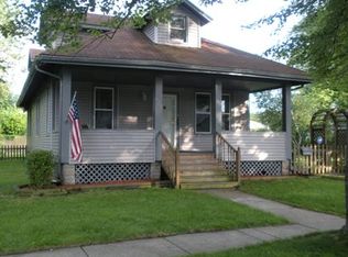 329 Rankin St, Porter, IN 46304
