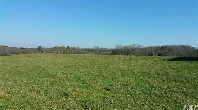 2nd image of 2915 Texs Fish Camp Rd