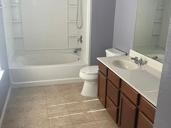 5th image of 512 Crystal Springs Dr