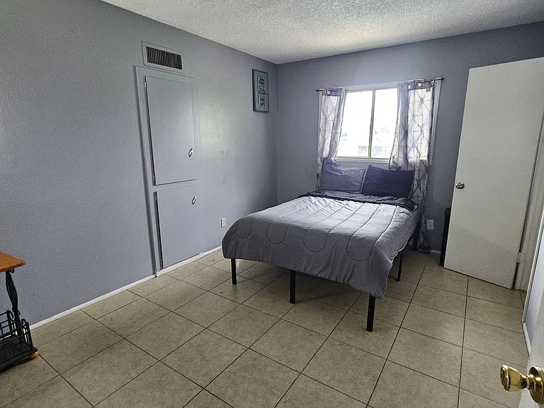 6165 W Highland Ave — Photo 5