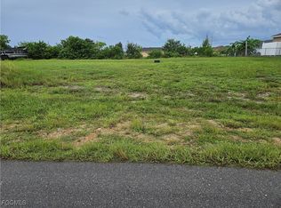 602 NE 12th St, Cape Coral, FL 33909