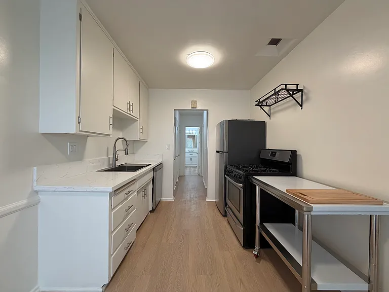 4307 Cedros Ave #4311-2 — Photo 3