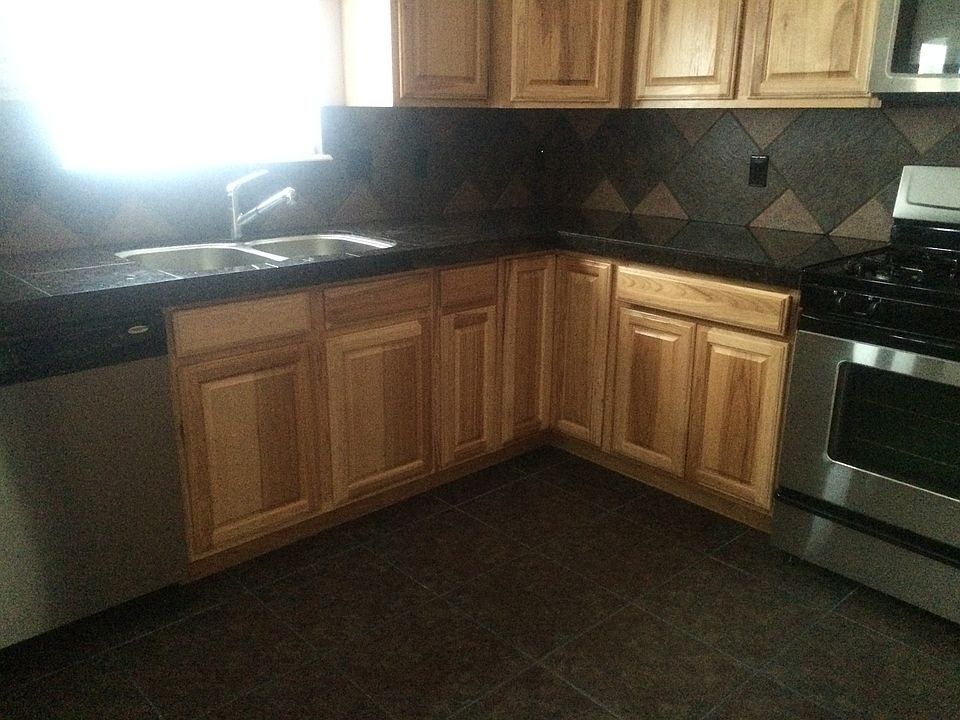 1st image of 464 Bulla Dr