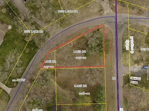 Lake Dr #7 & 17, Allegan, MI 49010