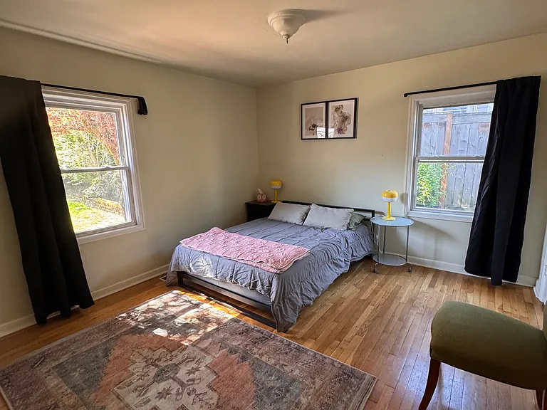NE Prescott St — Photo 8