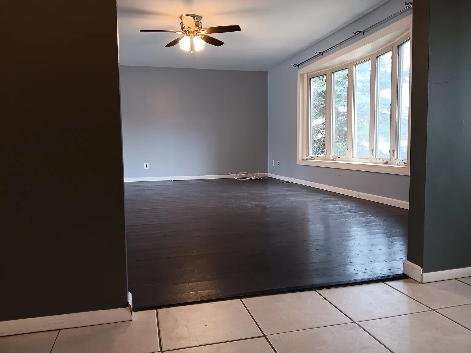 4 bed, 2478 sqft, $4,400 — Photo 3