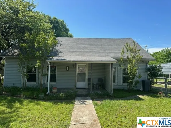 1216 W Main St, Gatesville, TX 76528