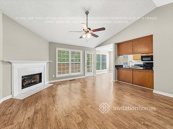 5th image of 3933 Edge Brook Dr