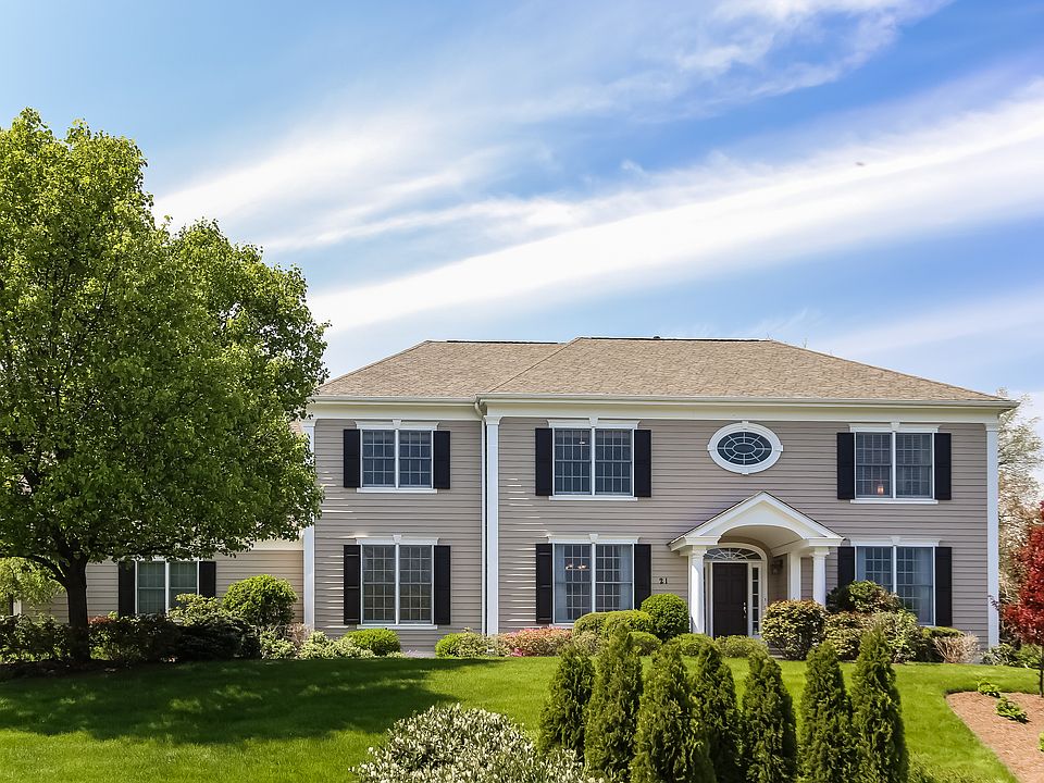 Gorgeous center hall Colonial