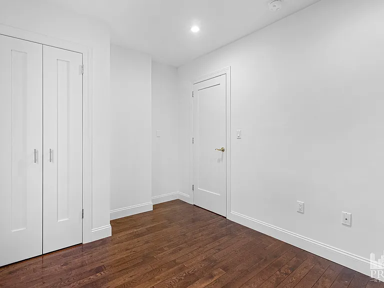176 E 85th St #2B — Photo 5