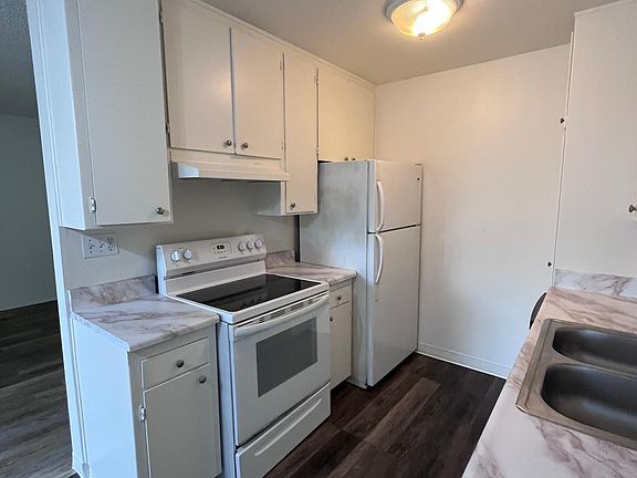 5th image of 4321 Cass St APT 1