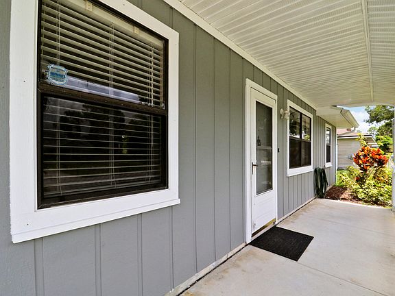 4th image of 2889 SW Vittorio Street