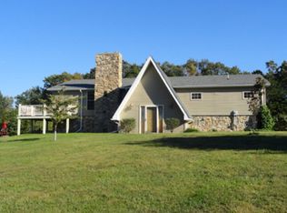249 Deerwood Dr, Mc Veytown, PA 17051