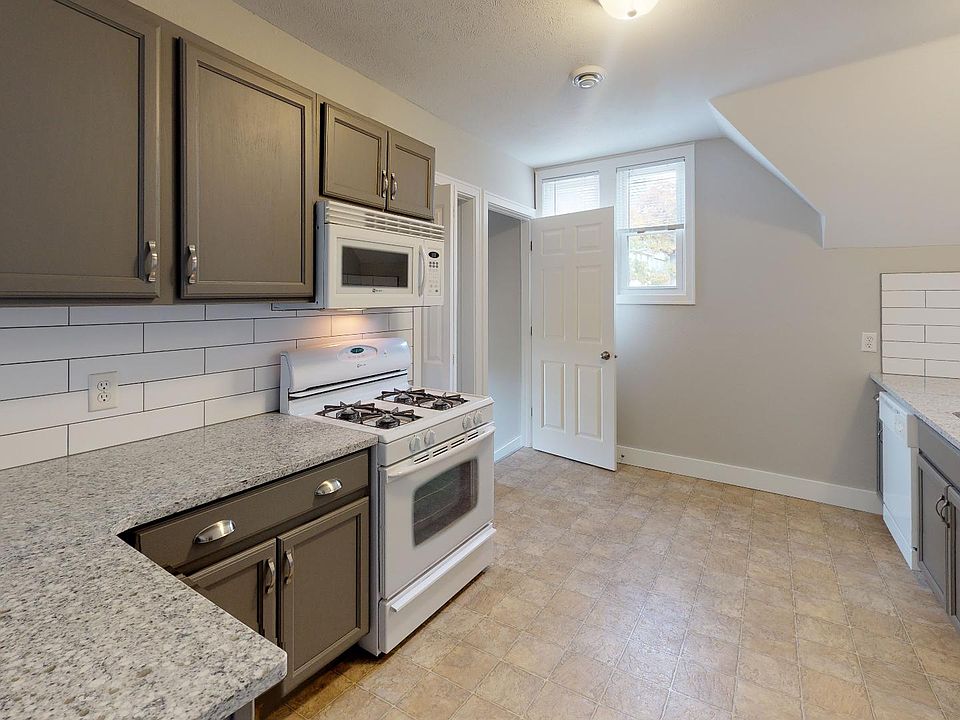 1st image of 646-648 Lafayette Ave SE #5be2adfa9