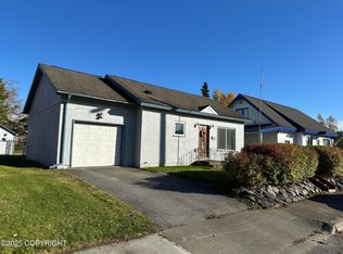 1413 Wintergreen St, Anchorage, AK 99508