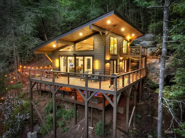 372 Flat Creek River Rd, Blue Ridge, GA 30513