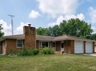 200 Snow St, Sugar Grove, IL 60554