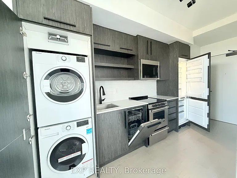 560 Rideau St #701 — Photo 7