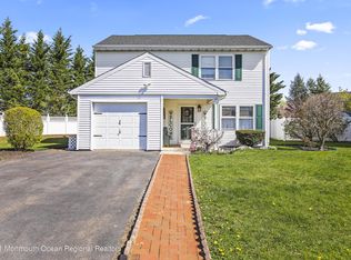 16 Elm Pl, Matawan, NJ 07747