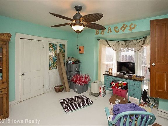 5th image of 810 E Robinson St