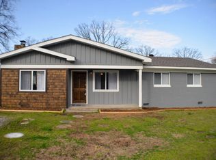 901 Marion Anderson Rd, Hot Springs, AR 71913