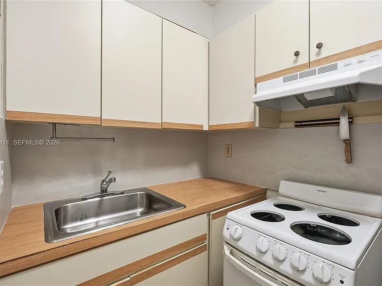3409 S Le Jeune Rd #11 — Photo 10