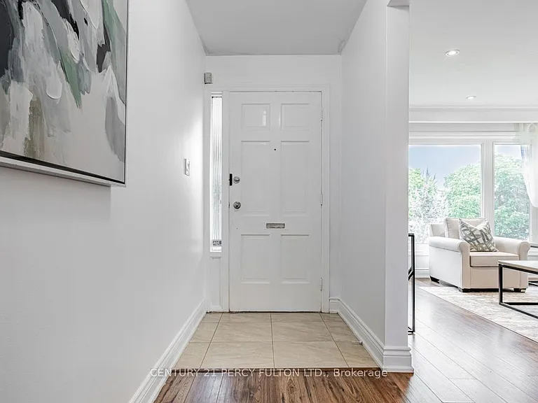 257 Otonabee Ave #MAIN — Photo 21