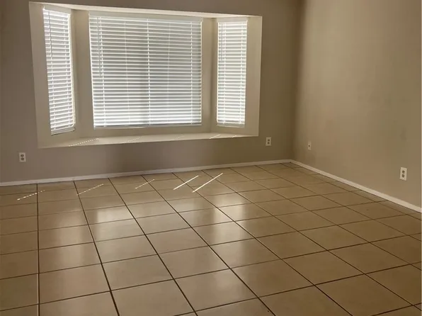 2205 Storkspur Way, Las Vegas, NV 89117