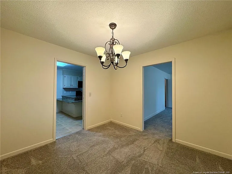 400 Harrill St — Photo 6