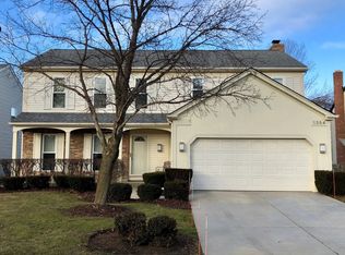1354 Gail Dr, Buffalo Grove, IL