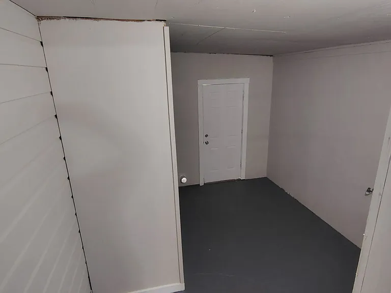 625 W Avenue D — Photo 2
