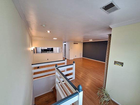 5th image of 131 Wendover Dr