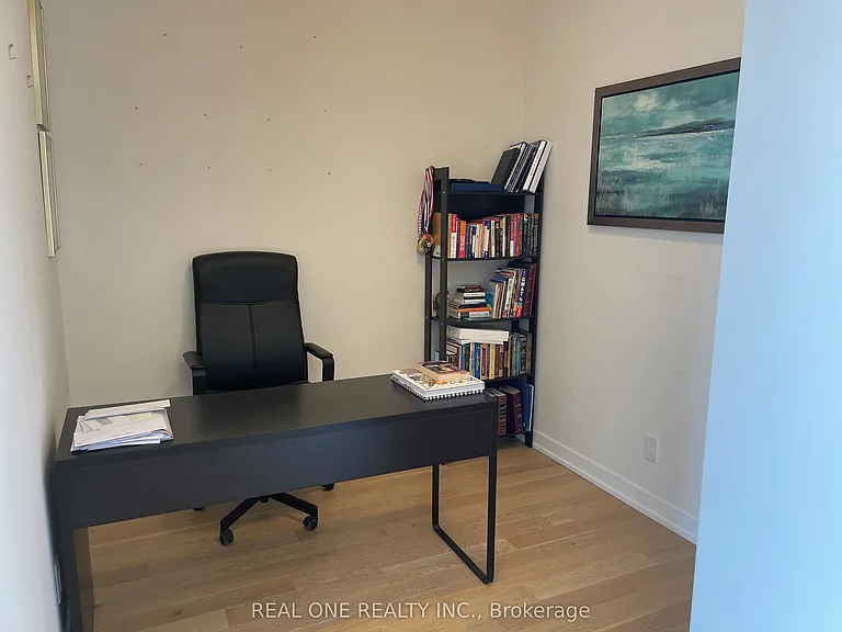 510 Curran Pl #1510 — Photo 9
