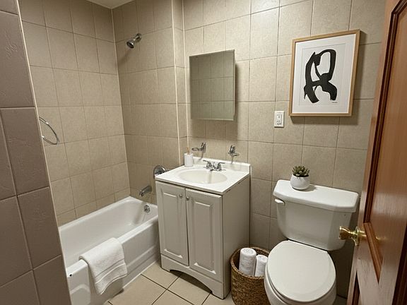 5th image of 163-10 89th Ave Unit 6