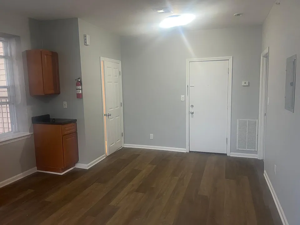 237 Dayton Ave #3F
