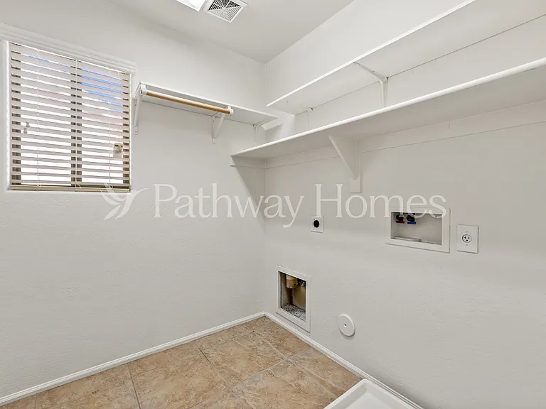 41166 W Sanders Way — Photo 16