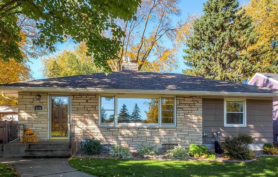 Overlooking Hiawatha GolfCrs