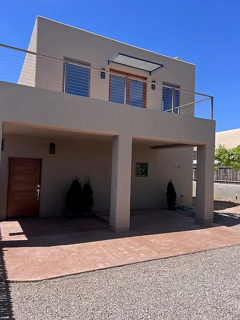 3 bed, 1770 sqft, $5,200 — Photo 1