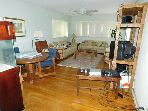 4th image of 6821 Joy St