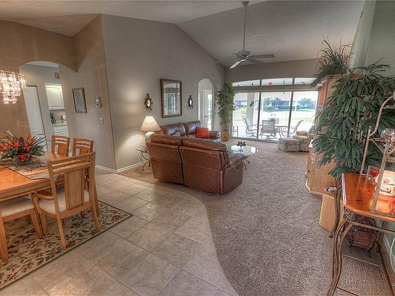 4th image of 7107 S Lake Dr