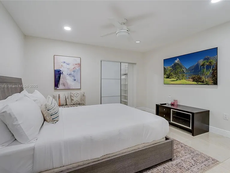 14517 SW 98th Ter — Photo 19