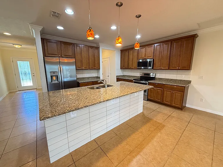 1220 Water Willow Dr — Photo 3