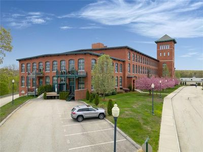 1 Tupperware Dr UNIT 210, North Smithfield, RI, 02896