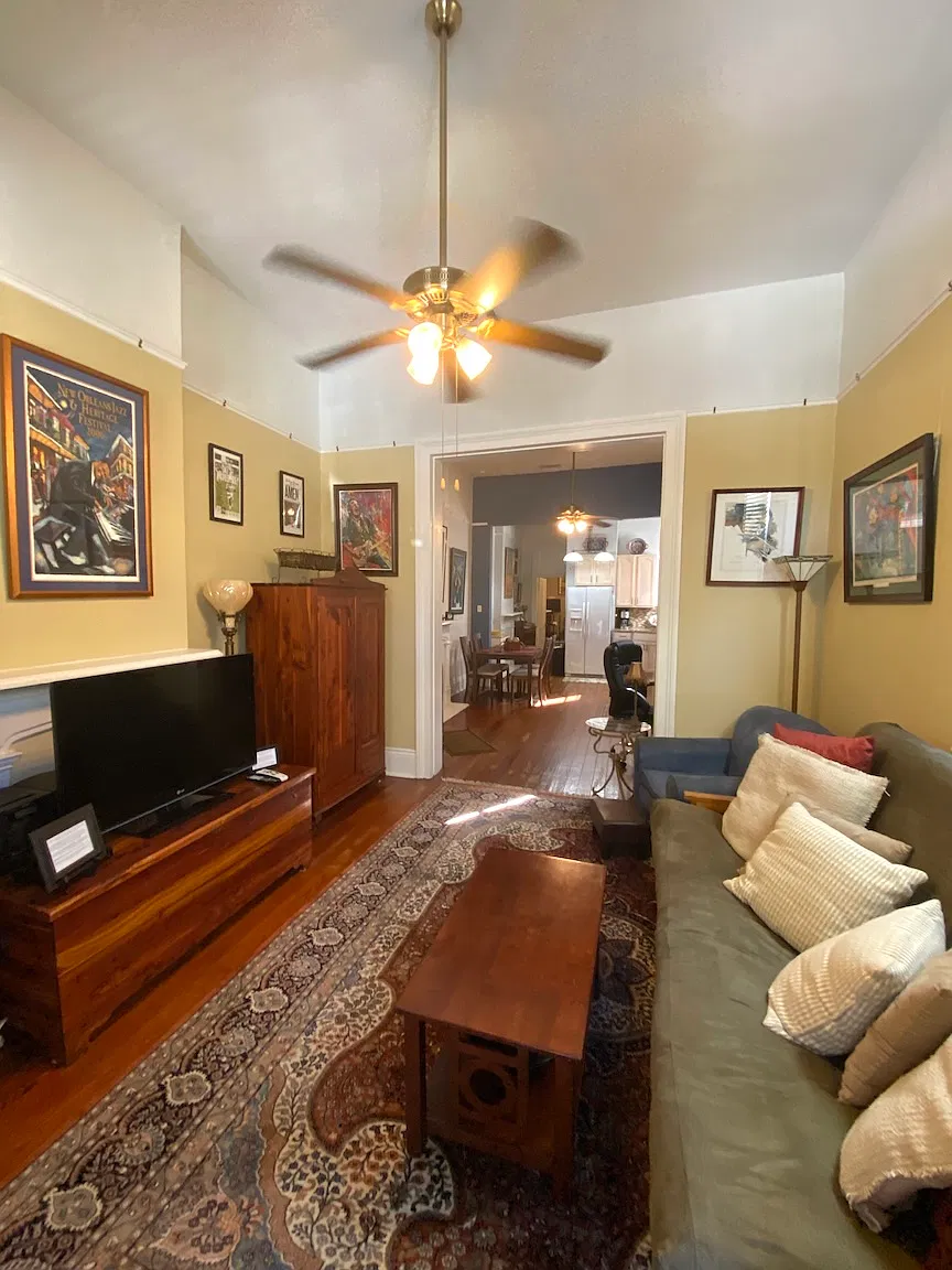 1 bed, 800 sqft, $1,900 — Photo 1