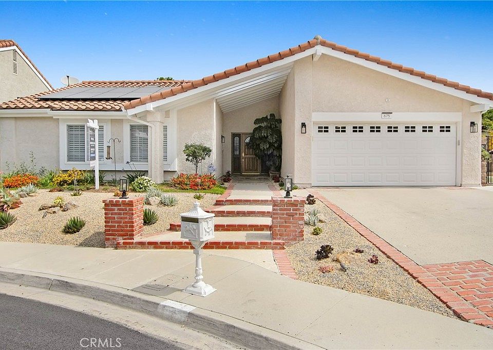 1st image of 675 Oak Shadow View Pl