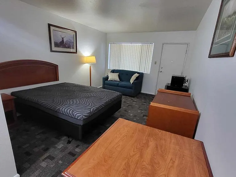 Fully furnished monthly apartments in downtown Idaho Falls! — Photo 13